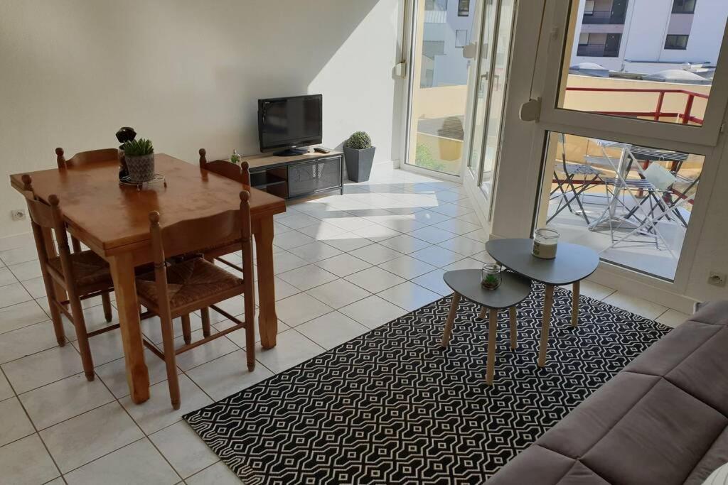 Appartement Plage De Trestraou Perros-Guirec Exteriör bild
